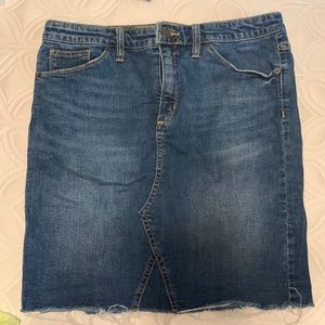 Universal Thread distressed hem denim skirt size 12